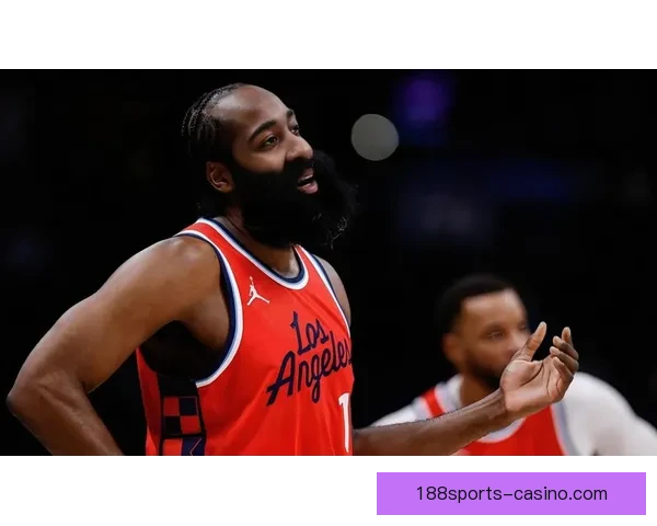 快船一度领先46分大胜雄鹿 小卡单场得分突破20+升队史第4位