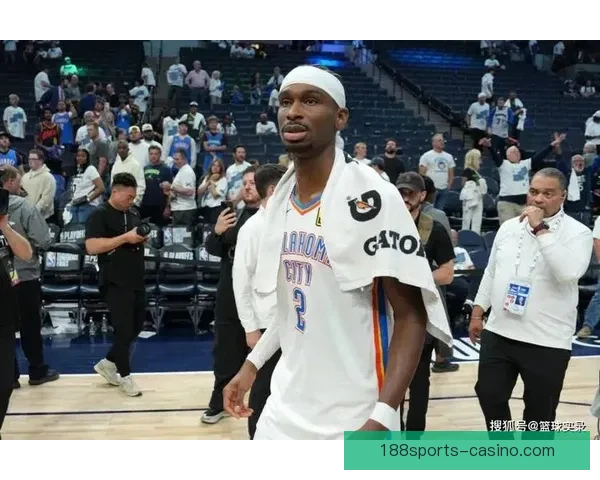 亚历山大承诺奖励球迷双鞋 杰威成夺冠关键人物